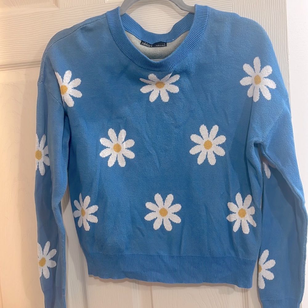 Nikka K blue daisy sweater